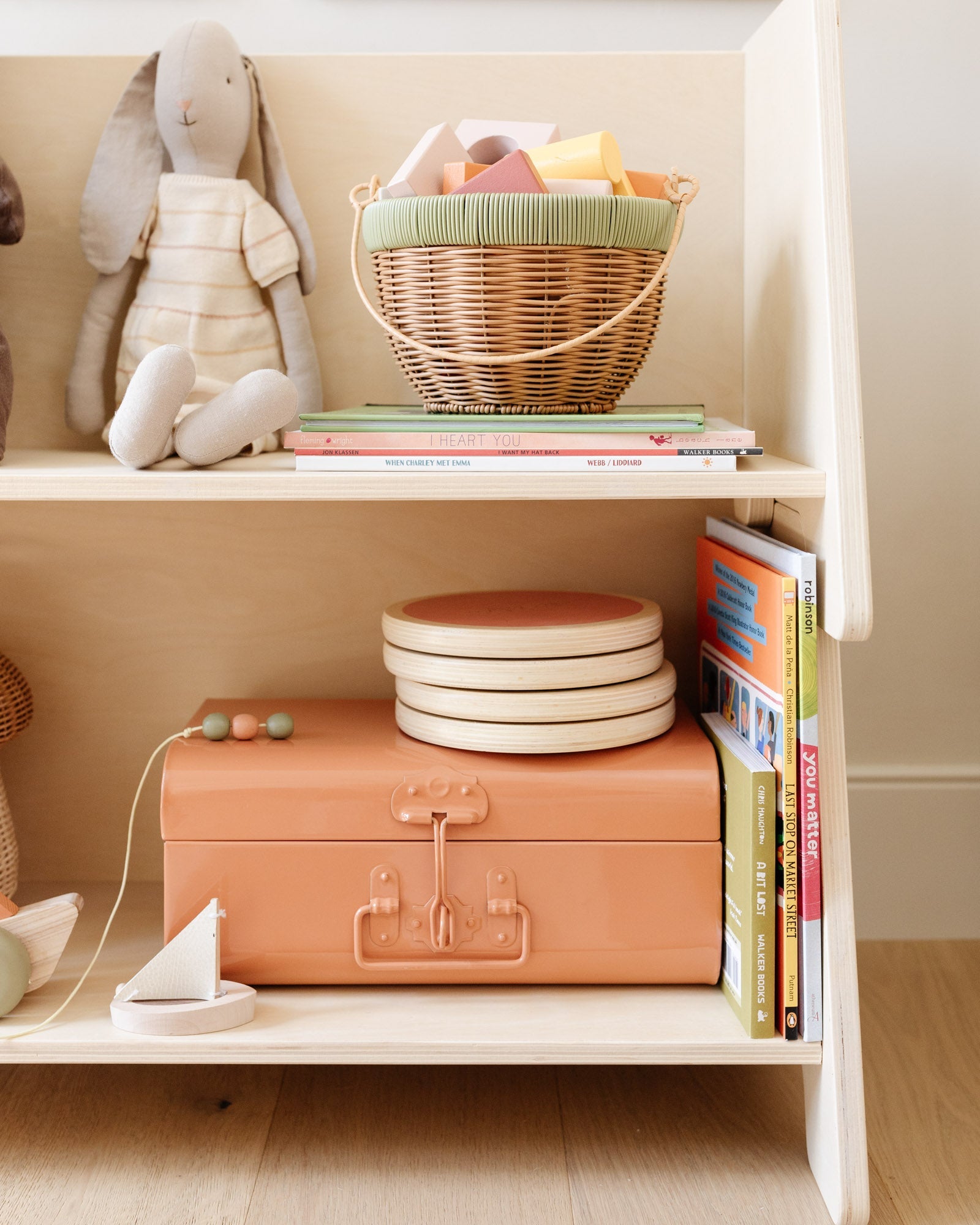 Stackable Play Shelf