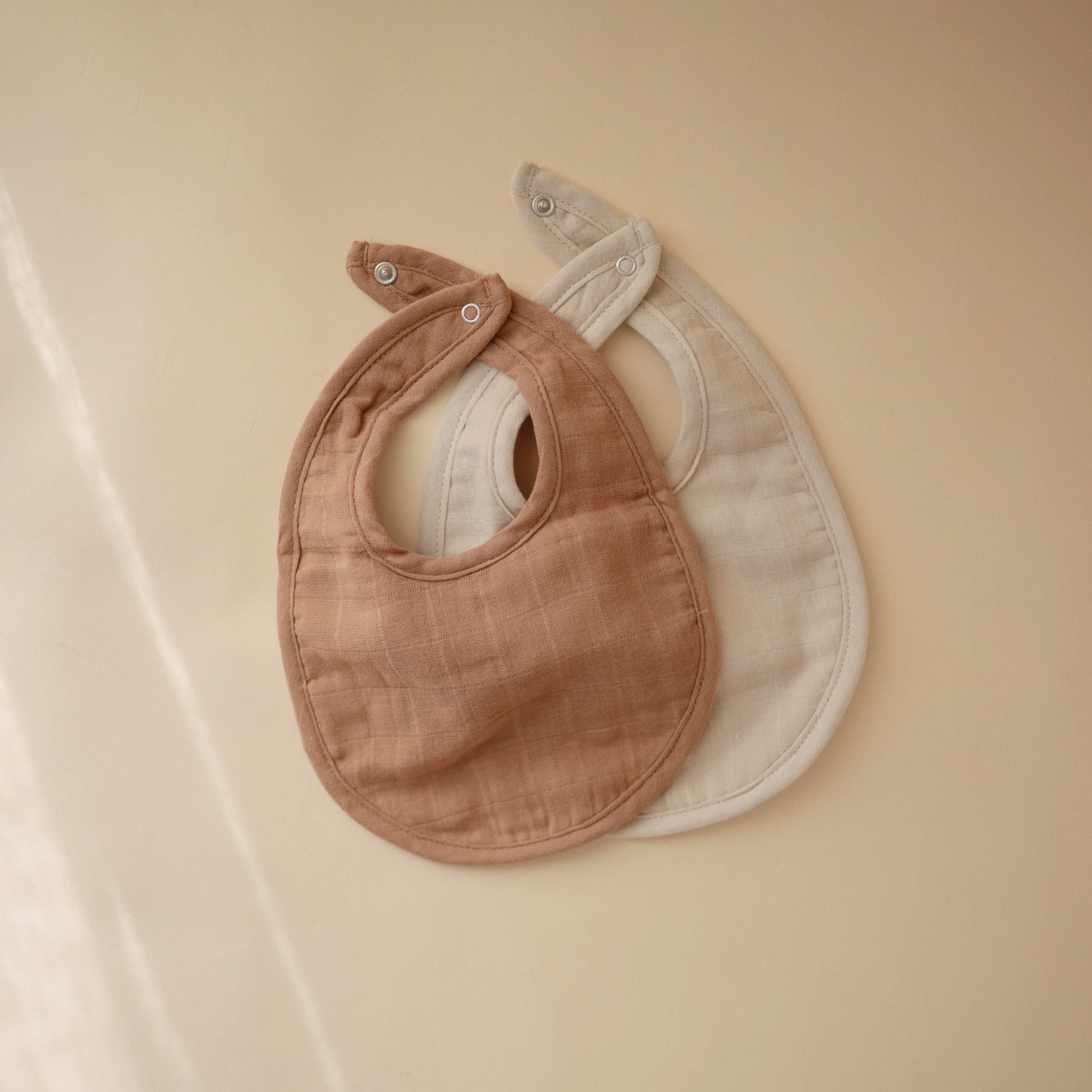 Muslin Bib 2-Pack Muslin Bib Mushie   