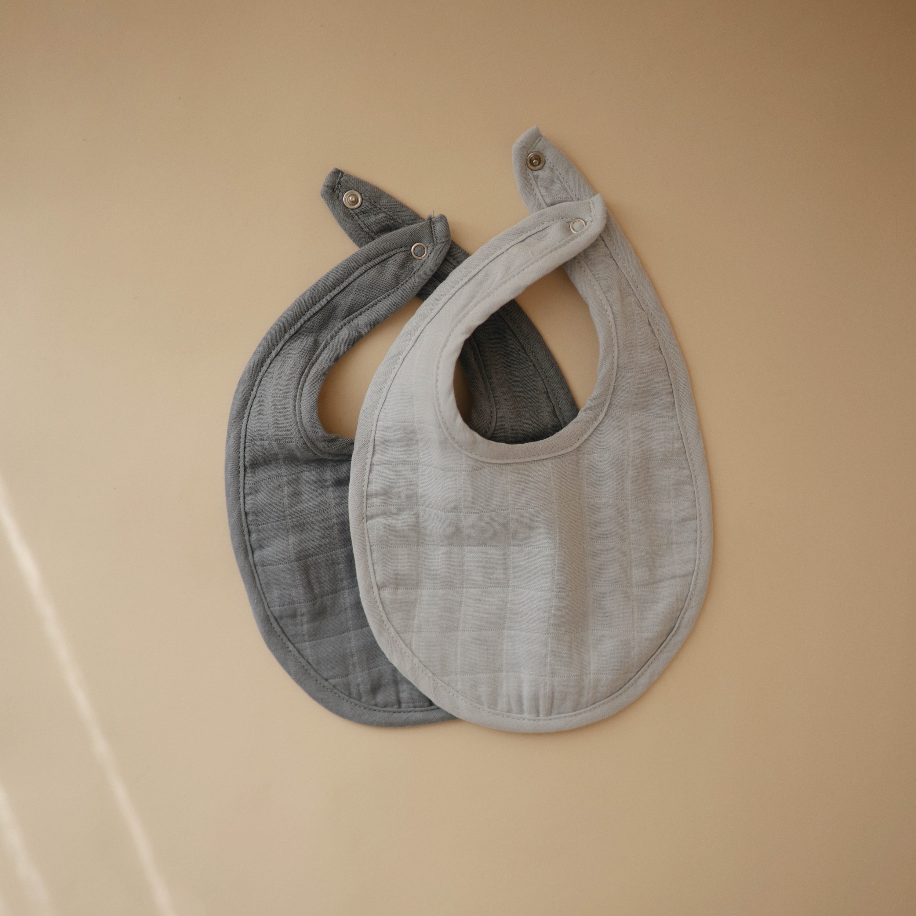 Muslin Bib 2-Pack Muslin Bib Mushie   