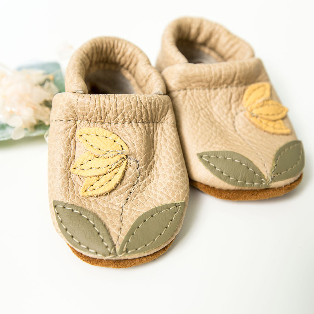 Yellowbell on Barley Leather Shoes Moccs Baby and Toddler Baby Shoes Starry Knight Design   