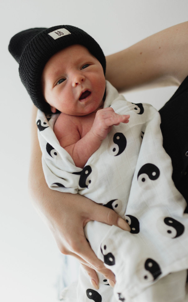 Muslin Swaddle | Black & White Yin Yang