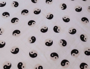 Muslin Quilt | Black & White Yin Yang / Stripe