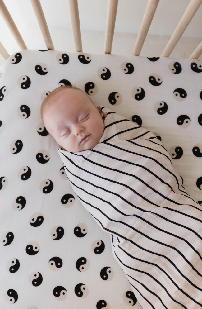 Muslin Crib Sheet | Black & Ivory Yin Yang