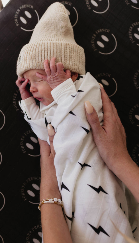 Muslin Swaddle | White & Black Lightning Bolt