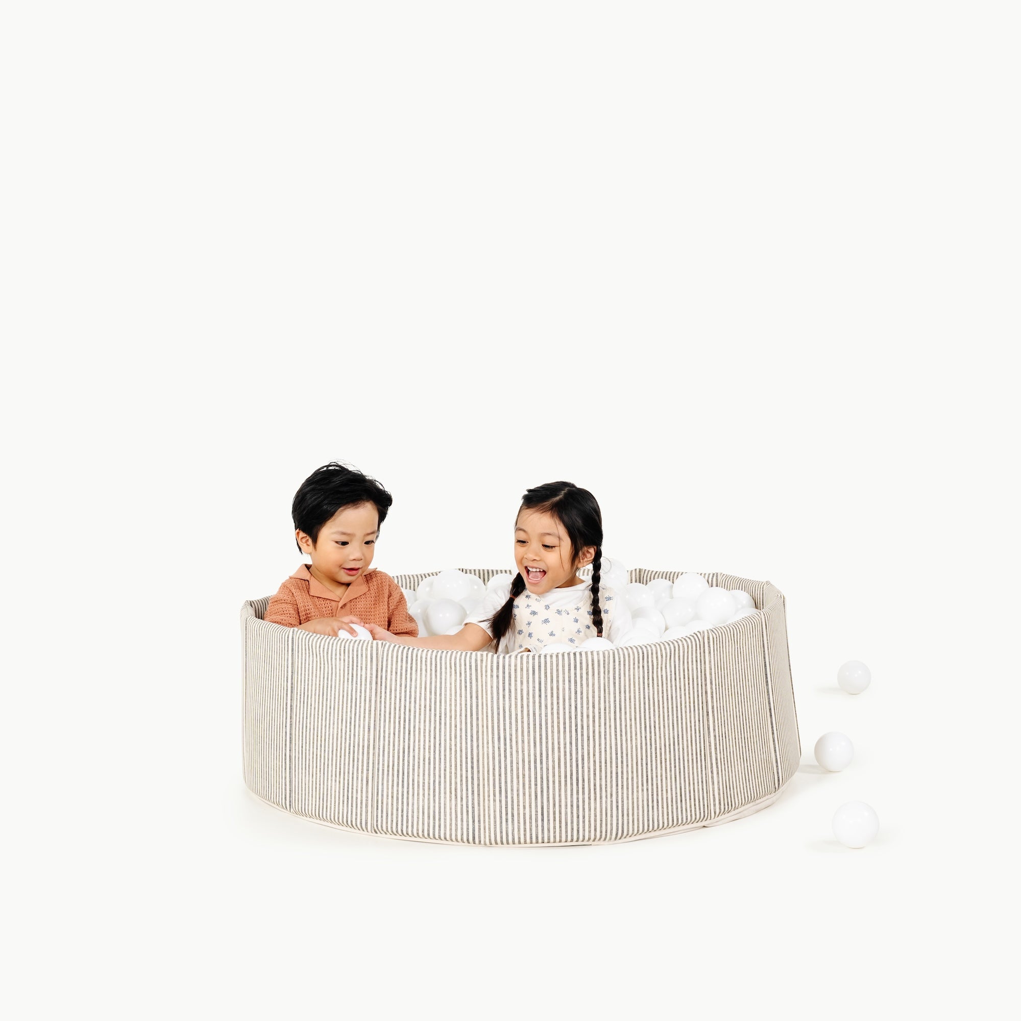 Toddler Ball Pit | Gathre
