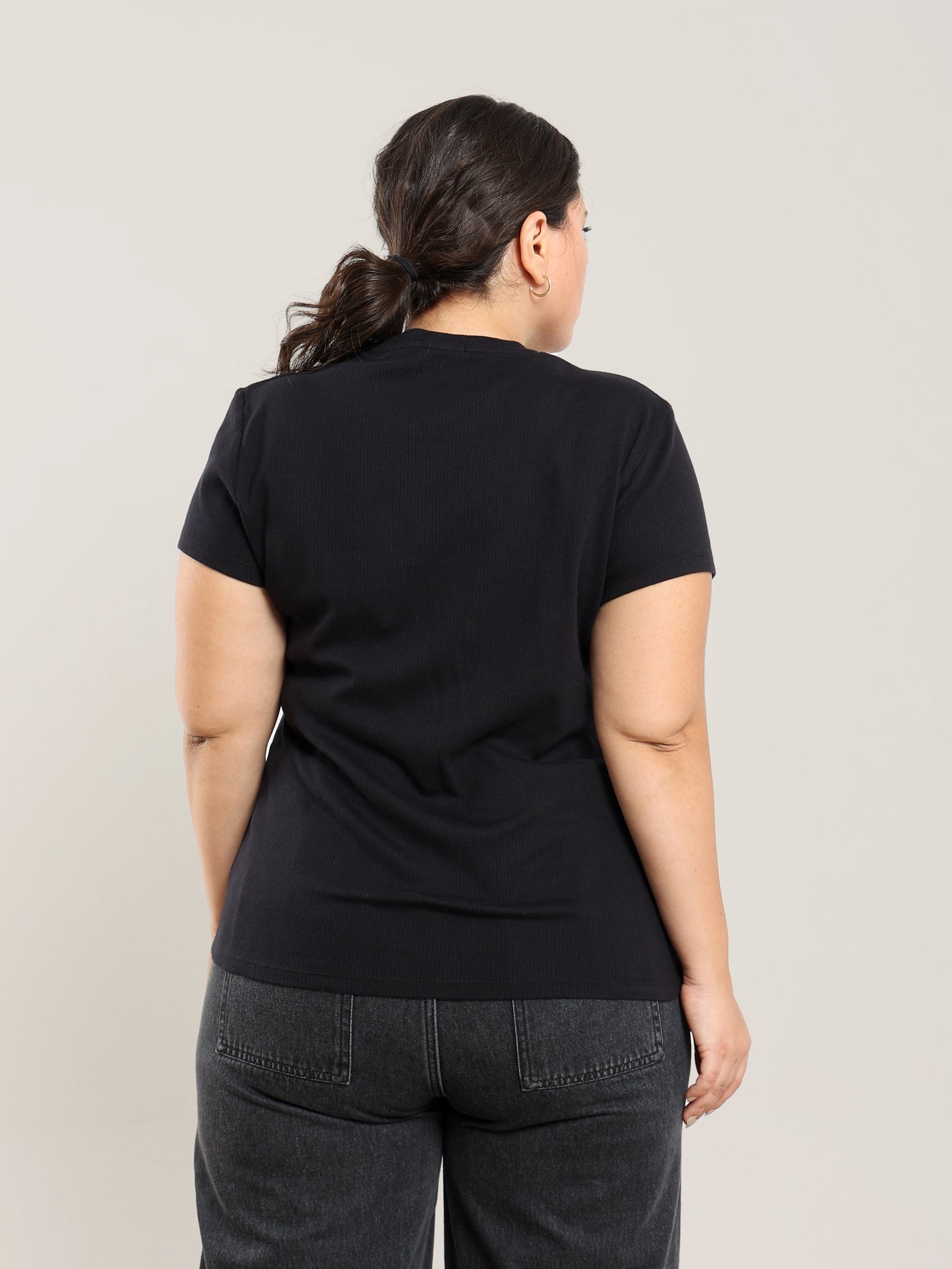 Aziz Tee - Black