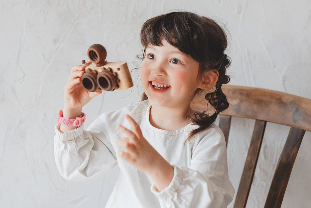 Twinkle Camera - Beechwood Camera Body + No.4 Vintage Round Flashlight