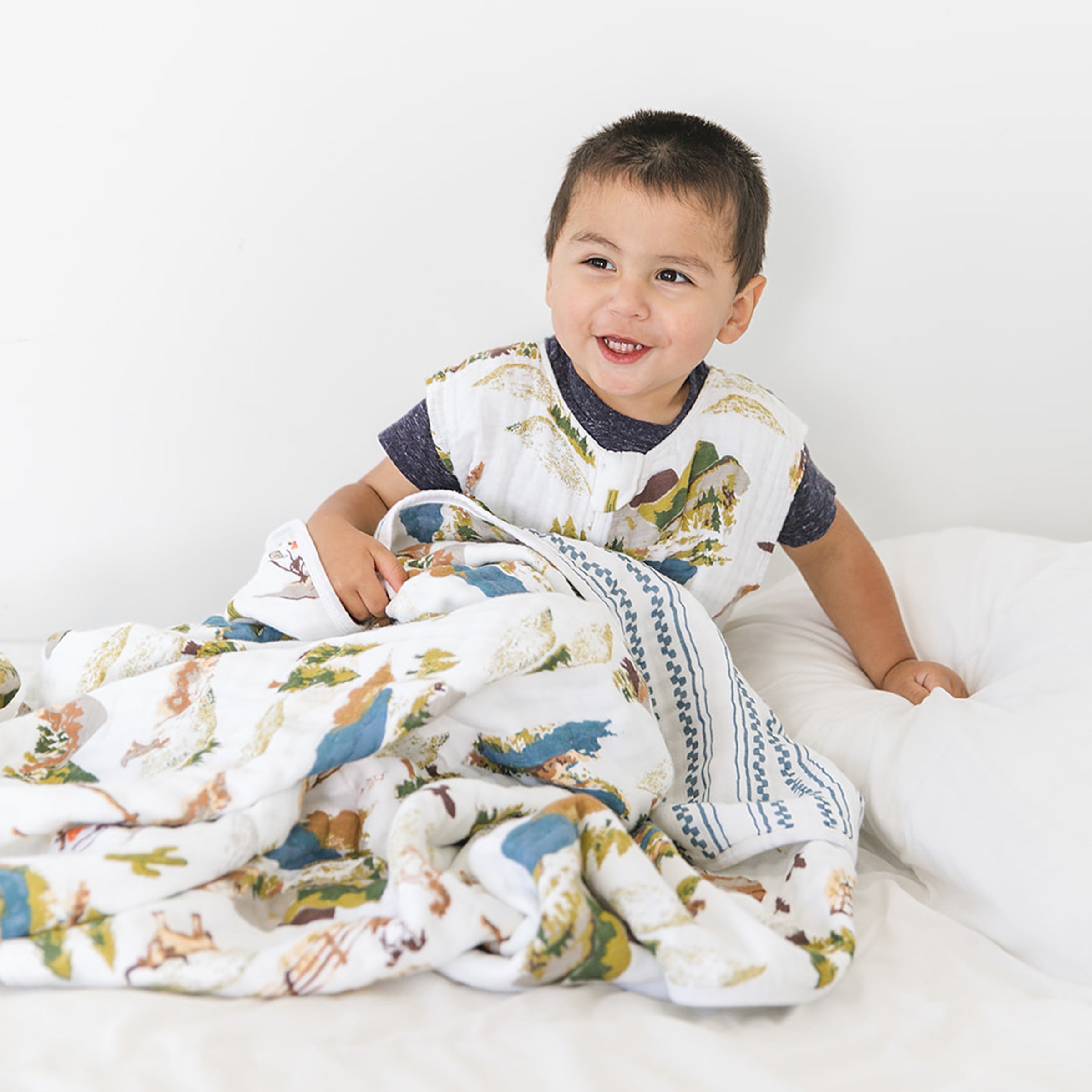 Wyoming Classic Muslin Bedtime Sleeper Bedtime Sleeper Bebe au Lait   