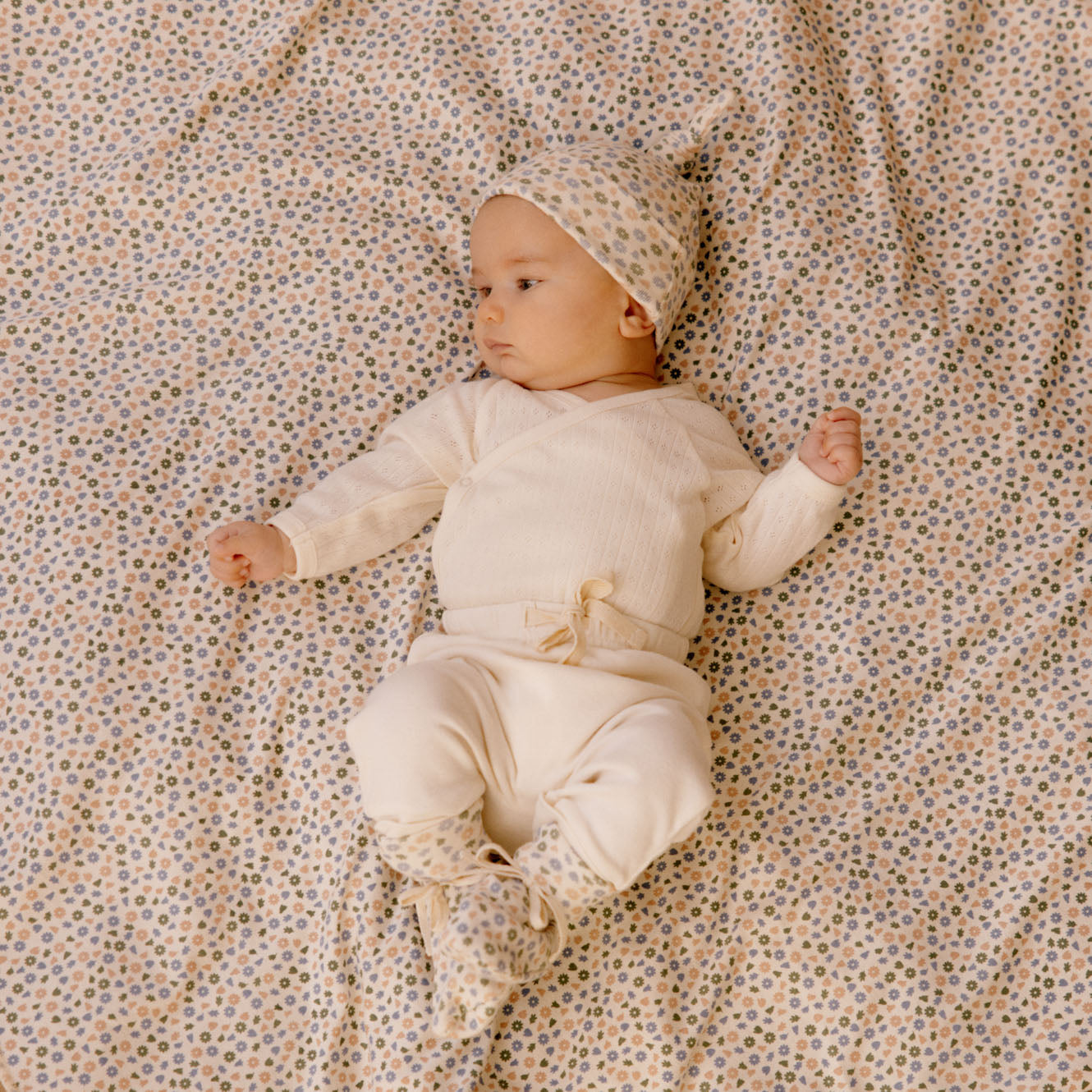Cotton Knotted Beanie - Chamomile Blooms Print
