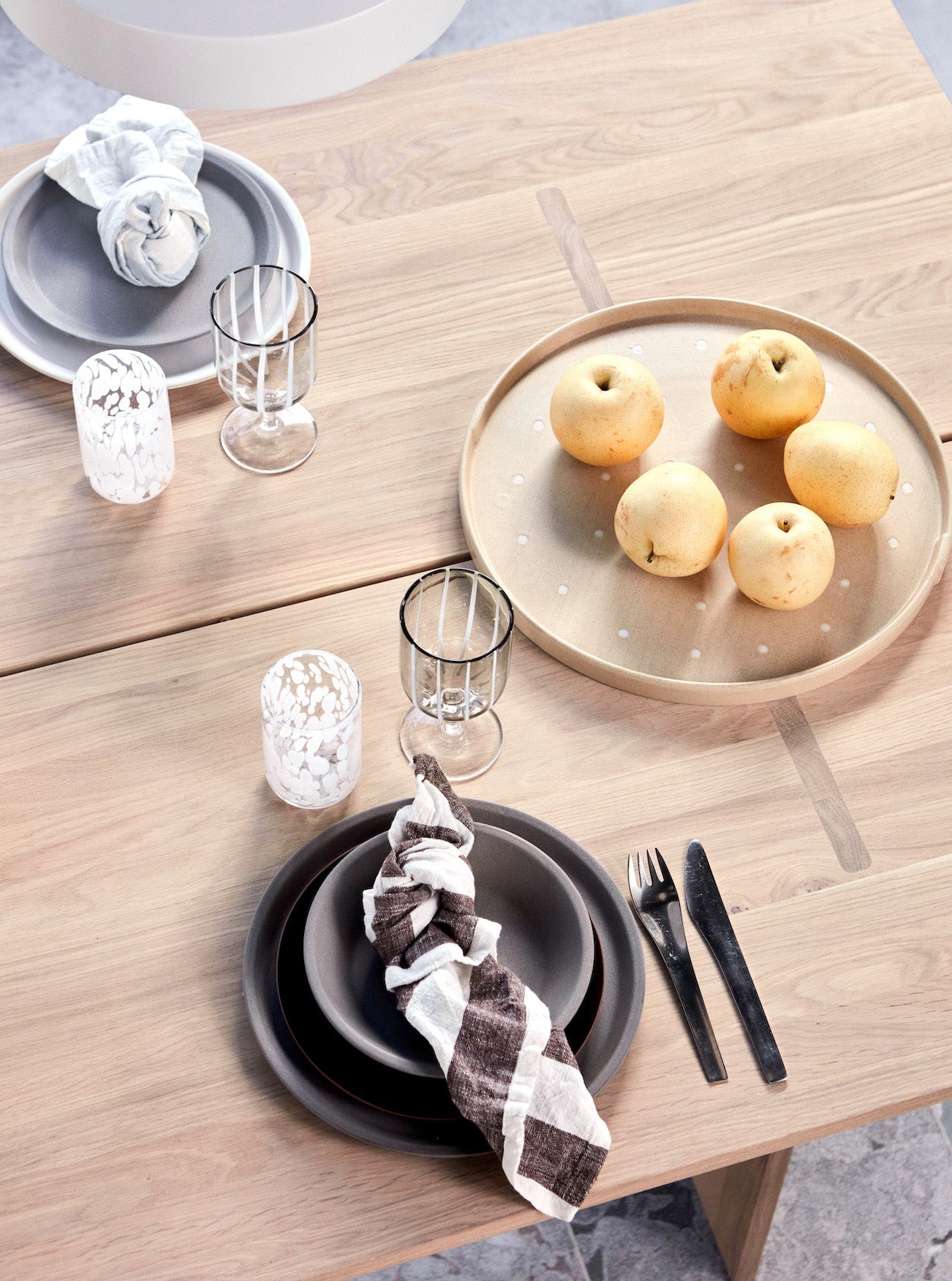 Yuka Lunch Plate, Set of 2 in Dark Terracotta