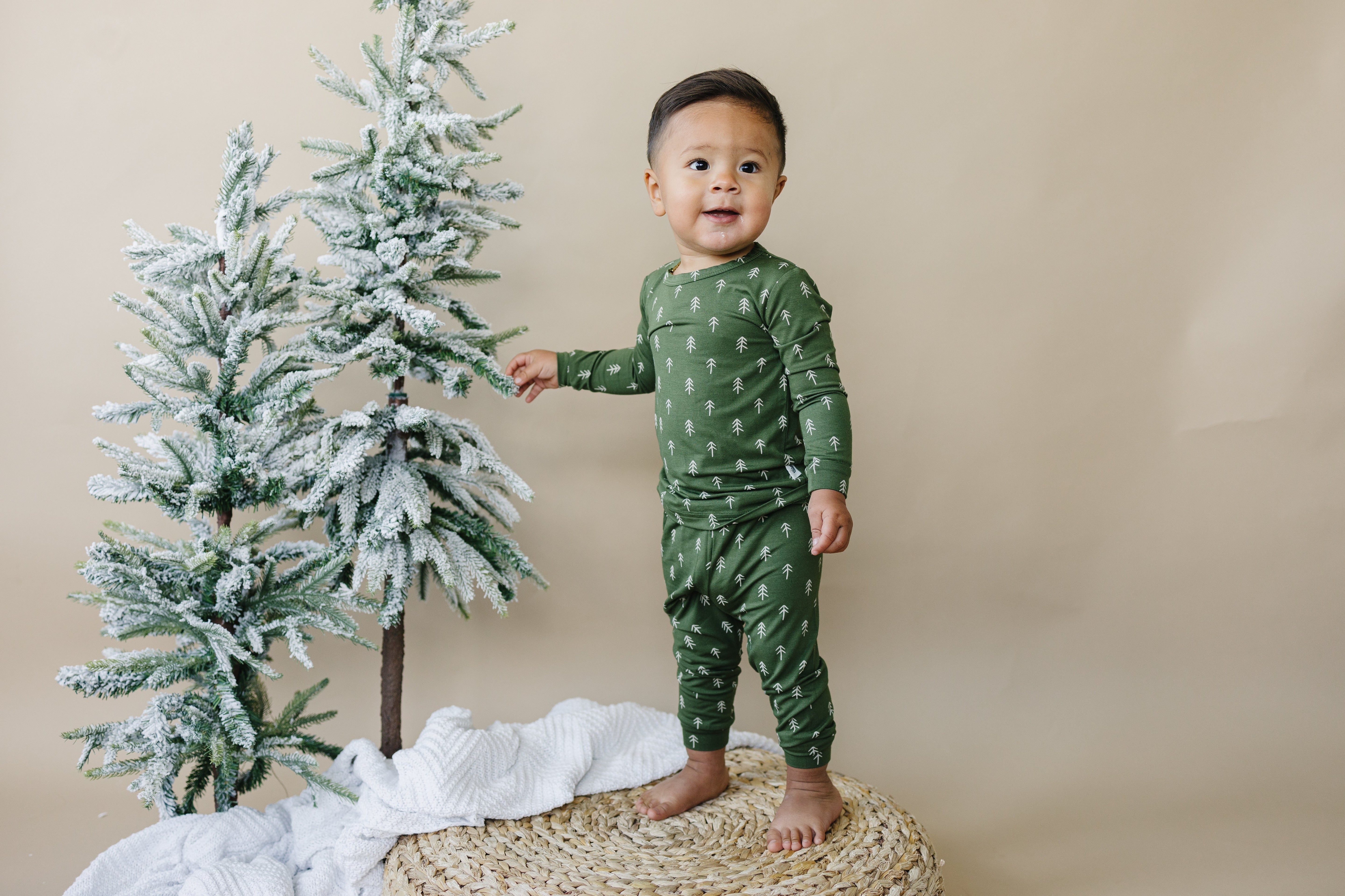 Evergreen Dreams 2pc Bamboo Pajamas *Sizes 0/3 through 6/12 months Left