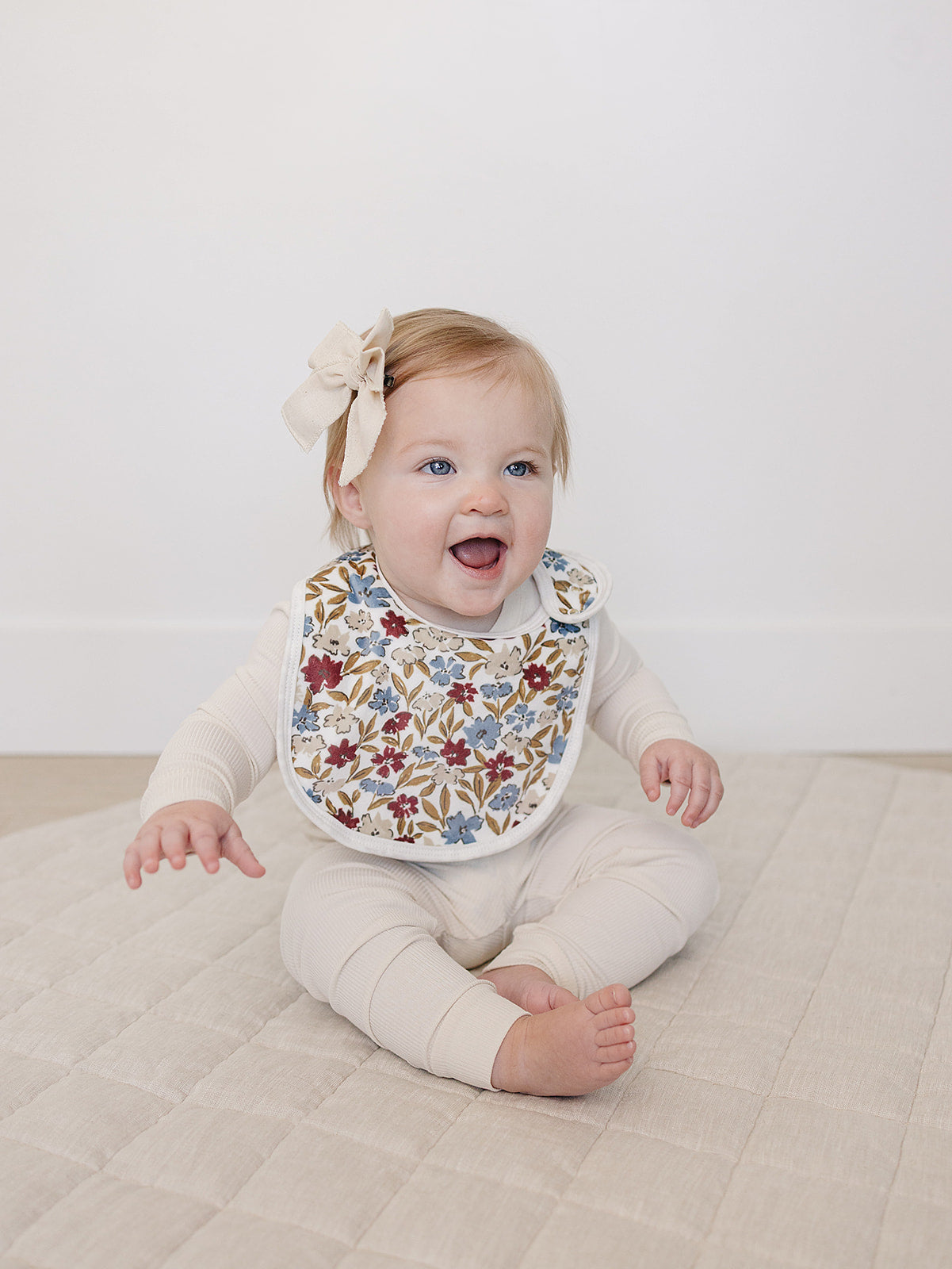 Desert Floral Classic Luxe Fleece Bib