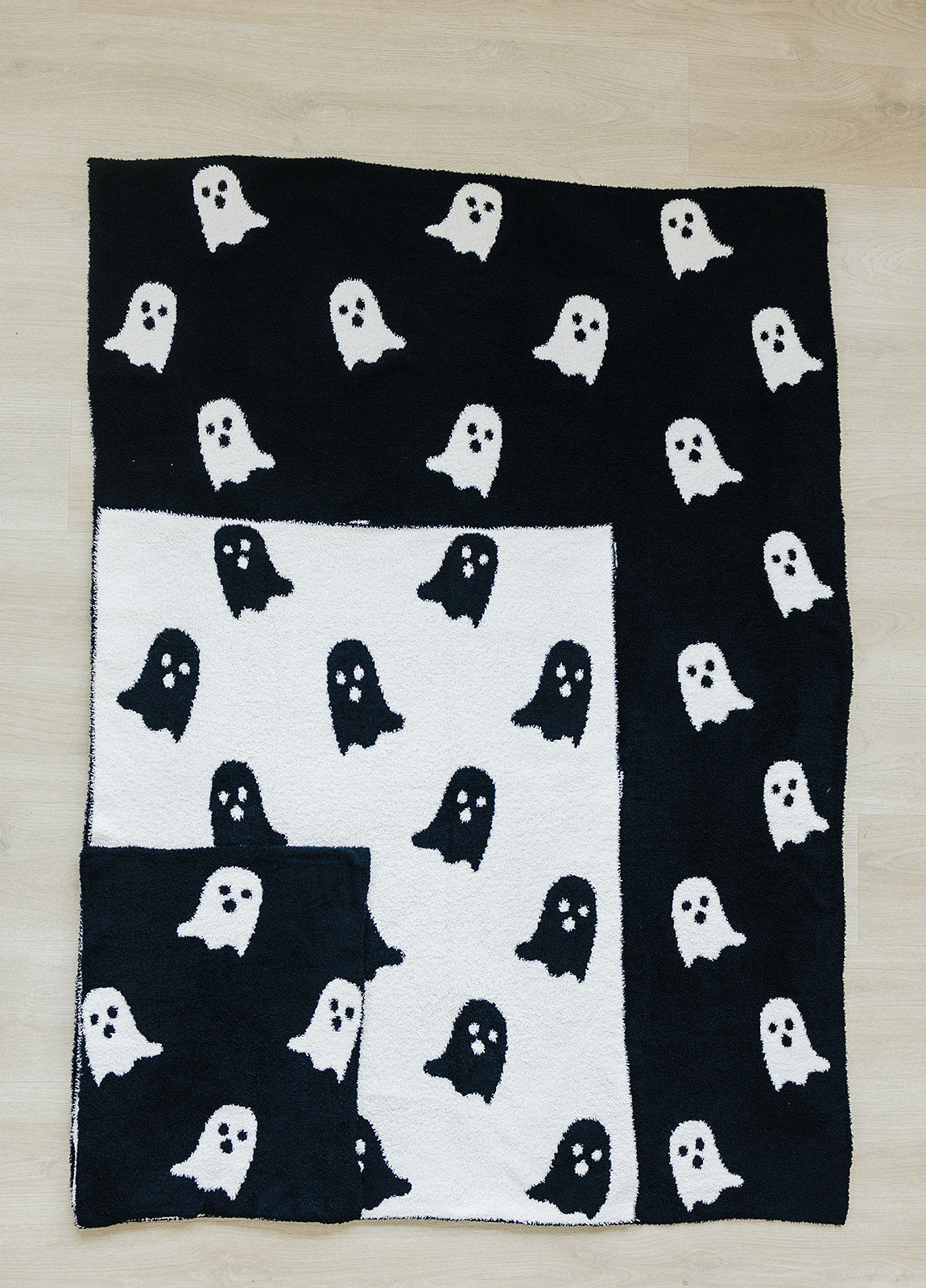 Ghosts Plush Blanket  Mebie Baby   