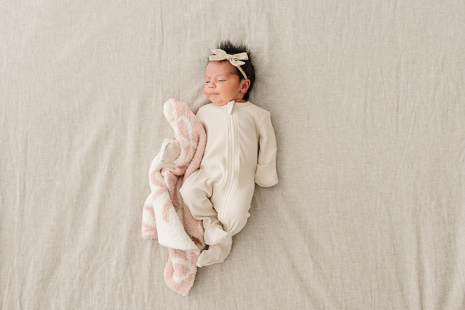 Pink Bow Plush Blanket