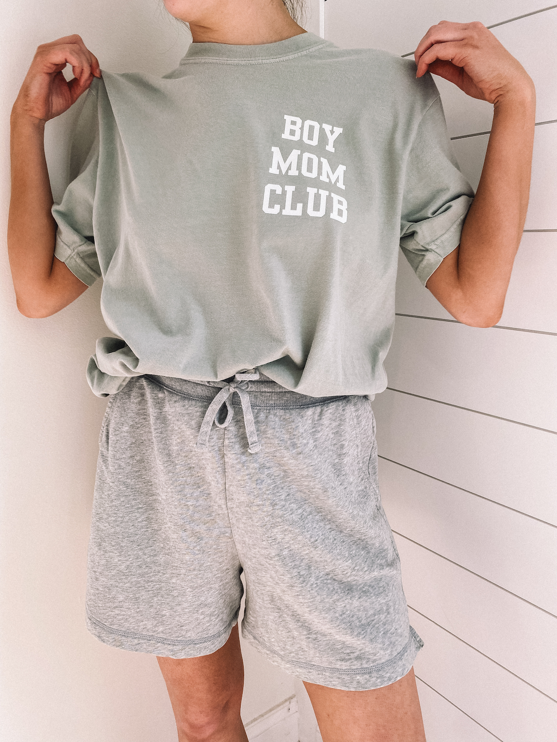 boy mom club tee