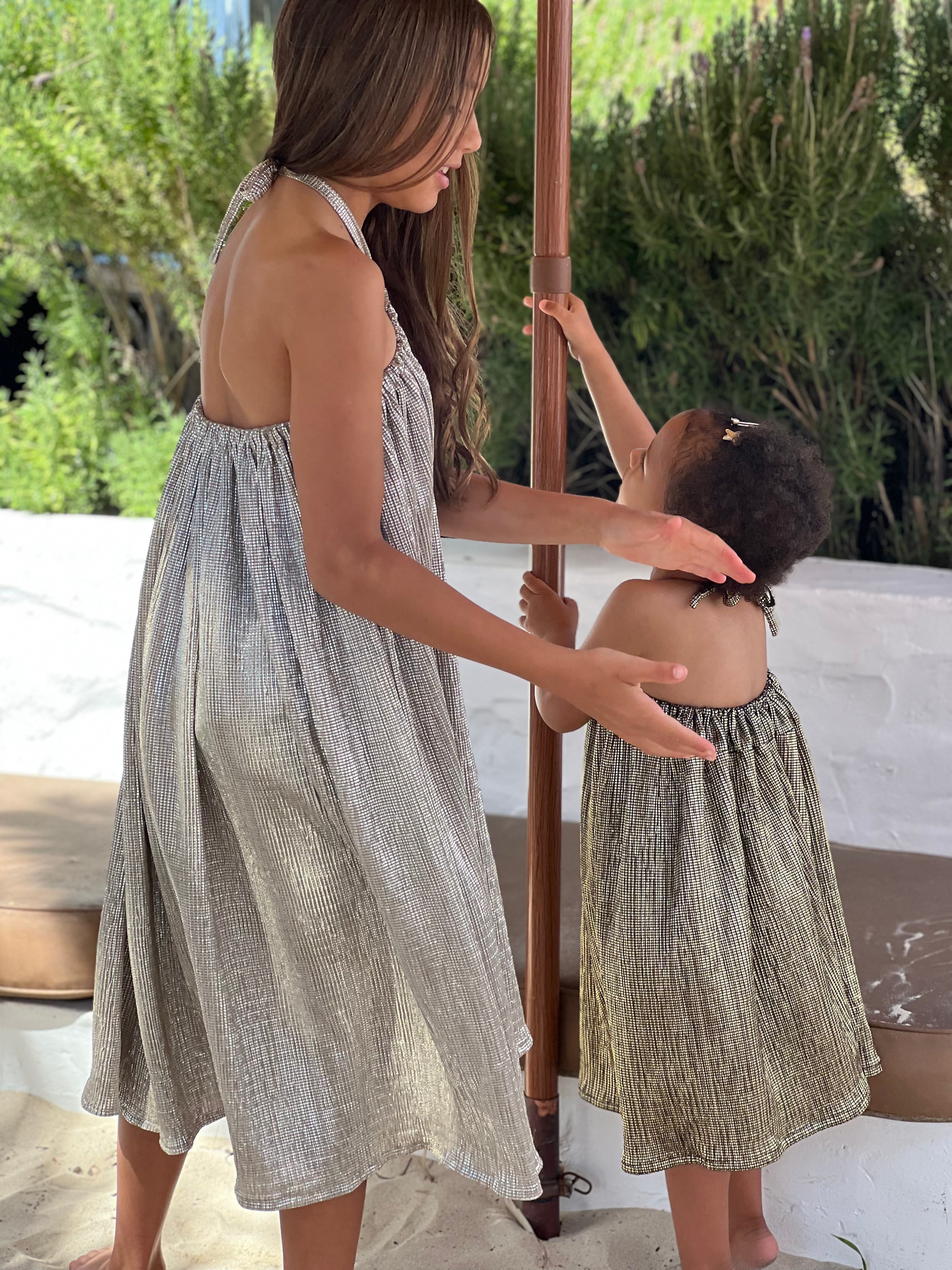 Dark Gold Shimmer - Gold