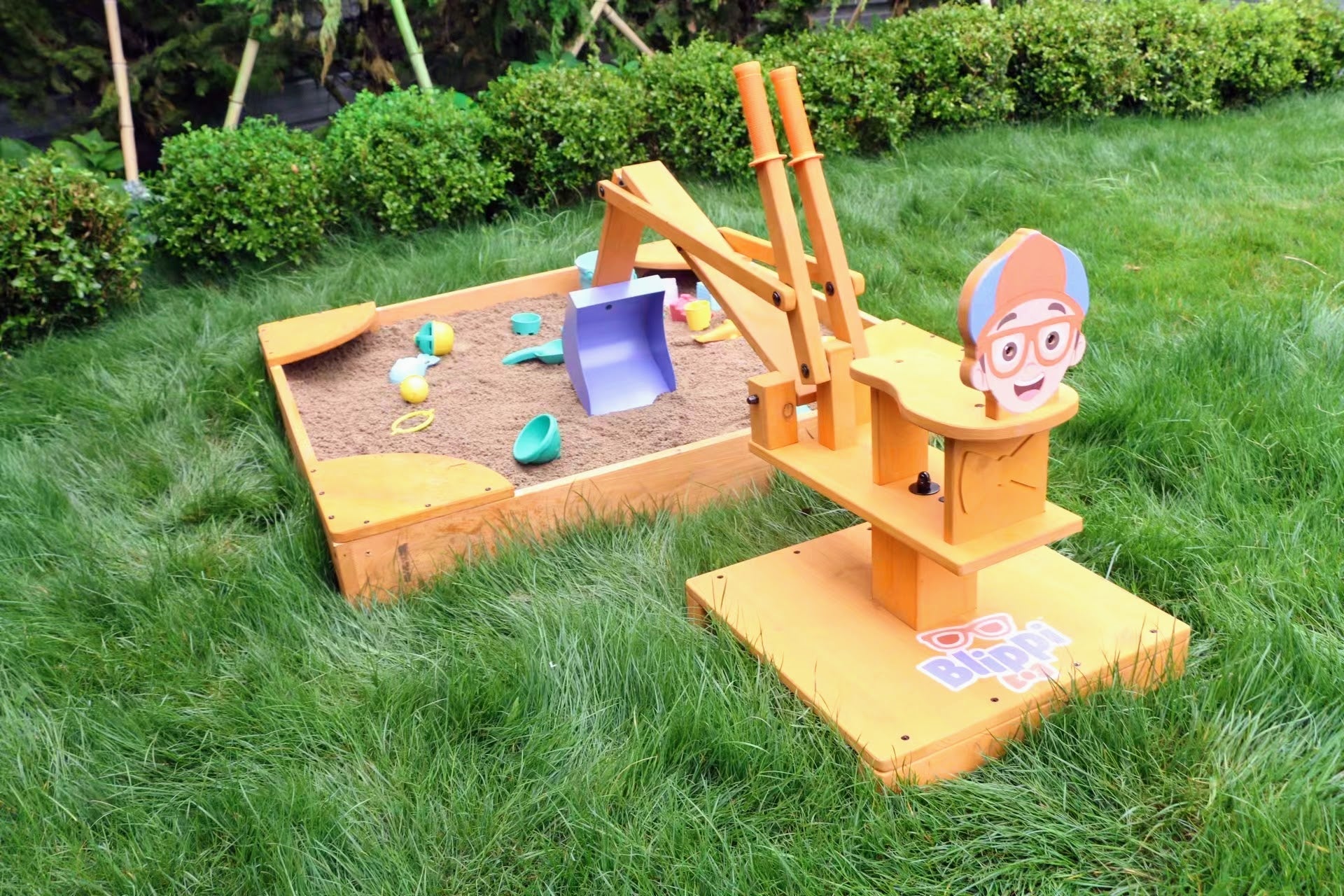 Blippi Excavator (Sandbox NOT included) Outdoor Avenlur.com   