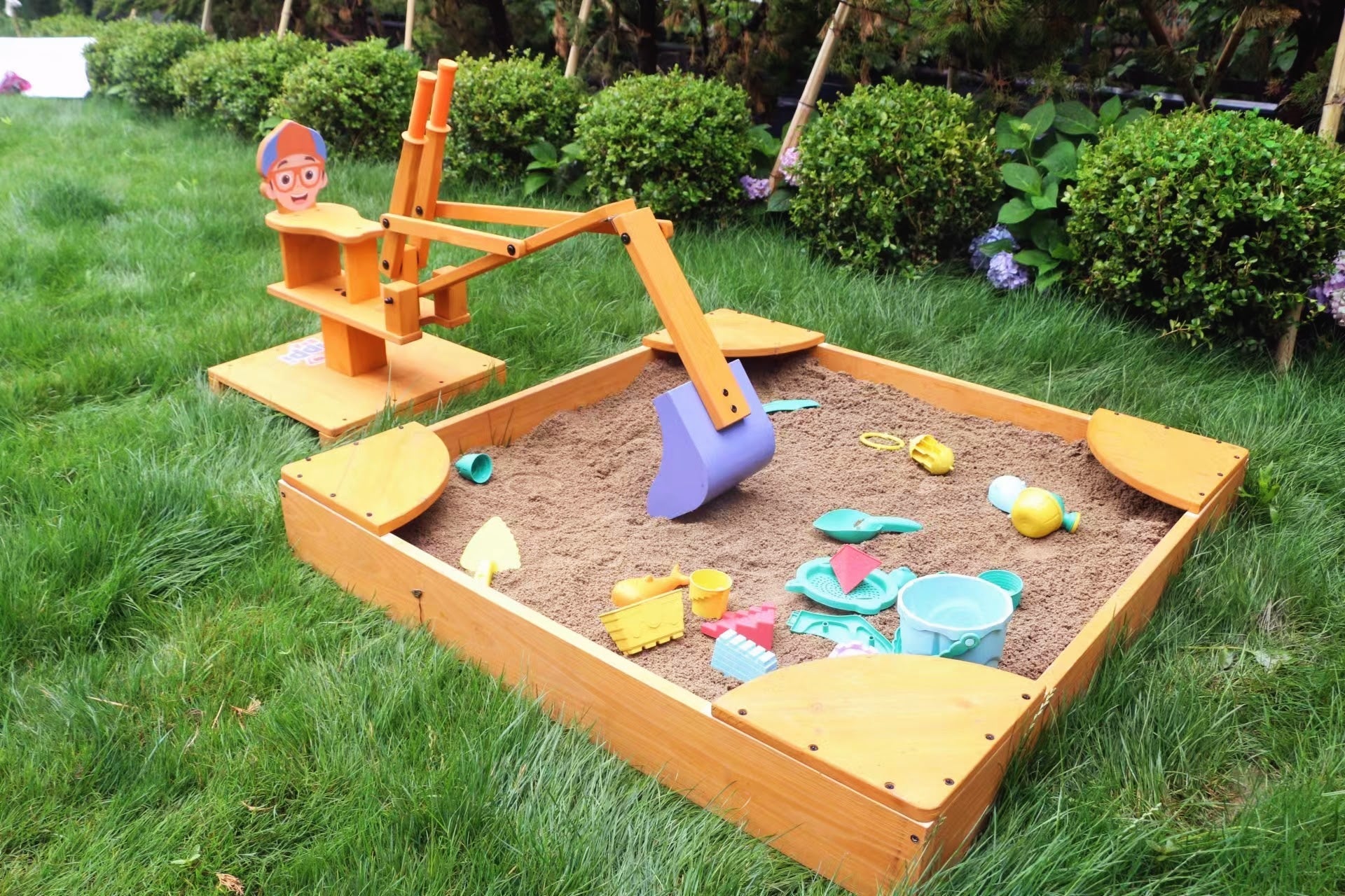 Blippi Excavator (Sandbox NOT included) Outdoor Avenlur.com   