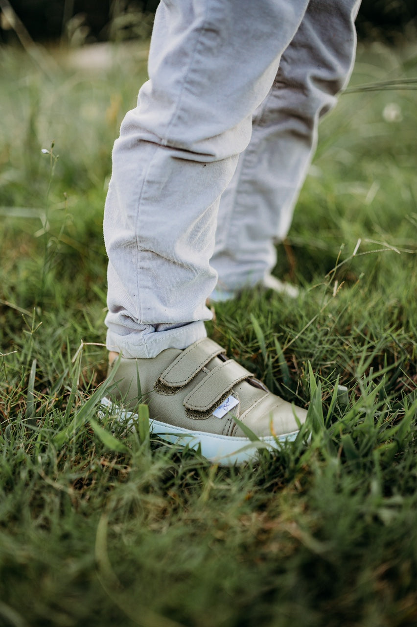 Casual Army Green Low Top {Premium Leather}