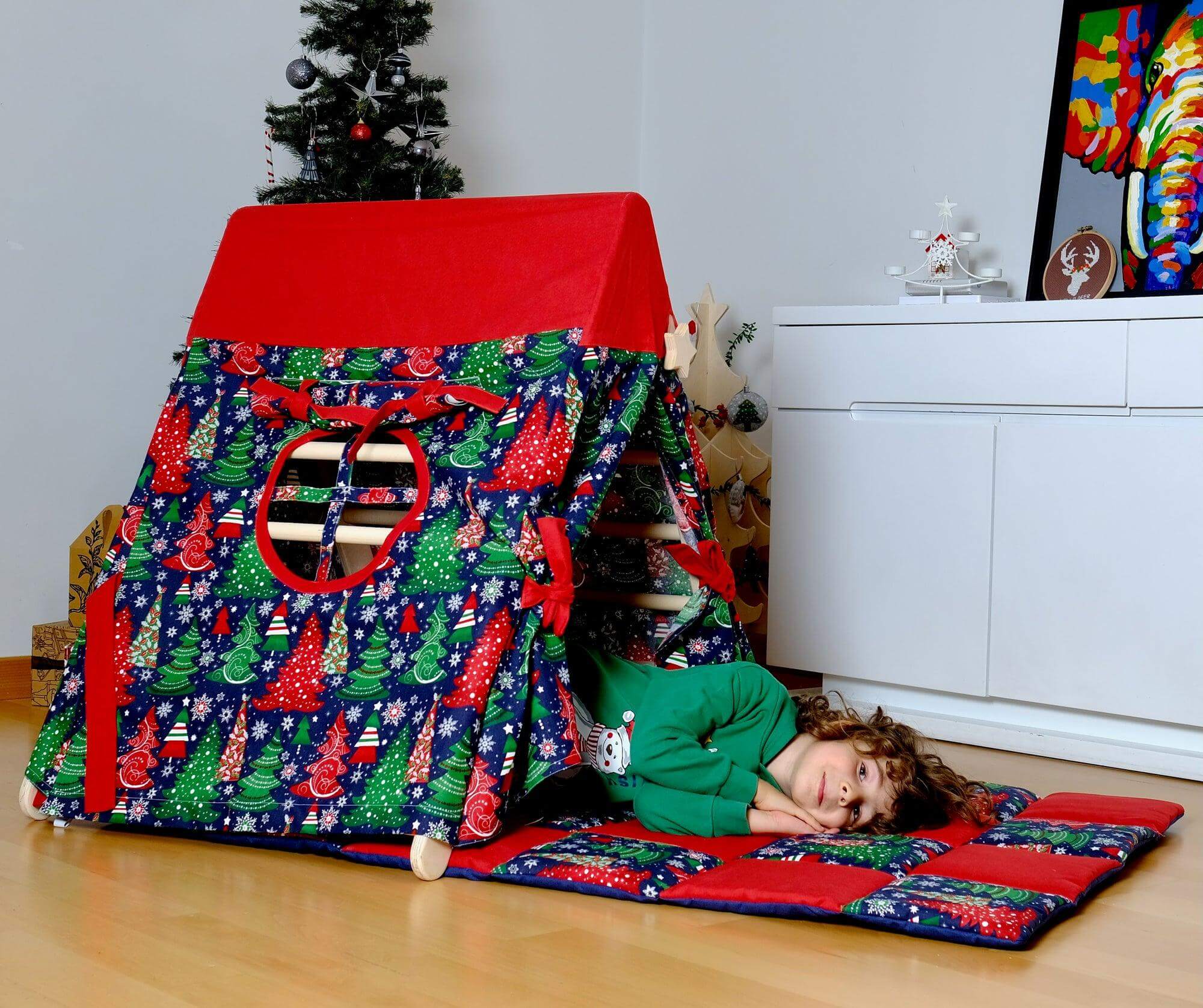 Christmas Play Tent & Play Mat for Climbing Triangle | Engaging Play Environment