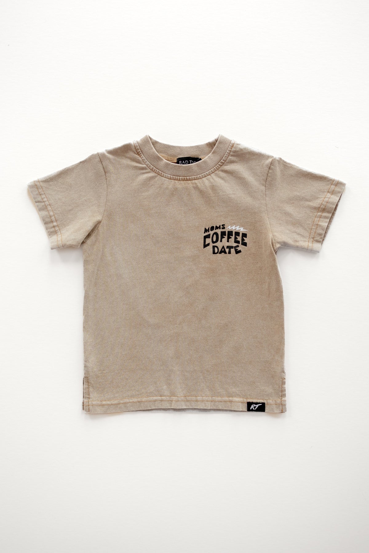 MOMS COFFEE DATE ACID WASH TEE
