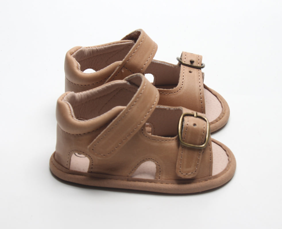 Desert Sand Felix {Premium Leather}