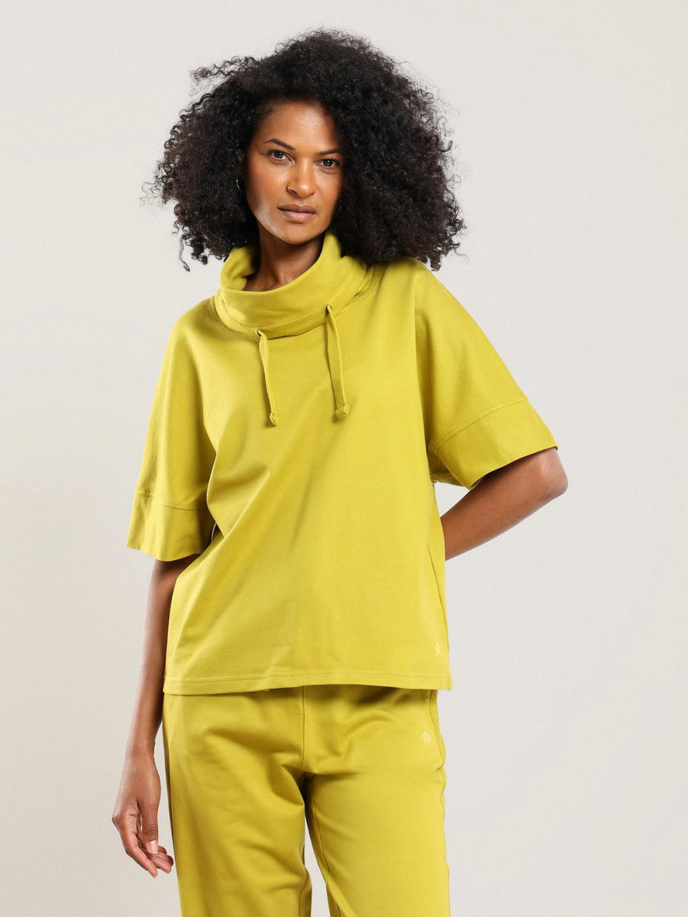 Eman Sweat Shirt - Avocado Oil