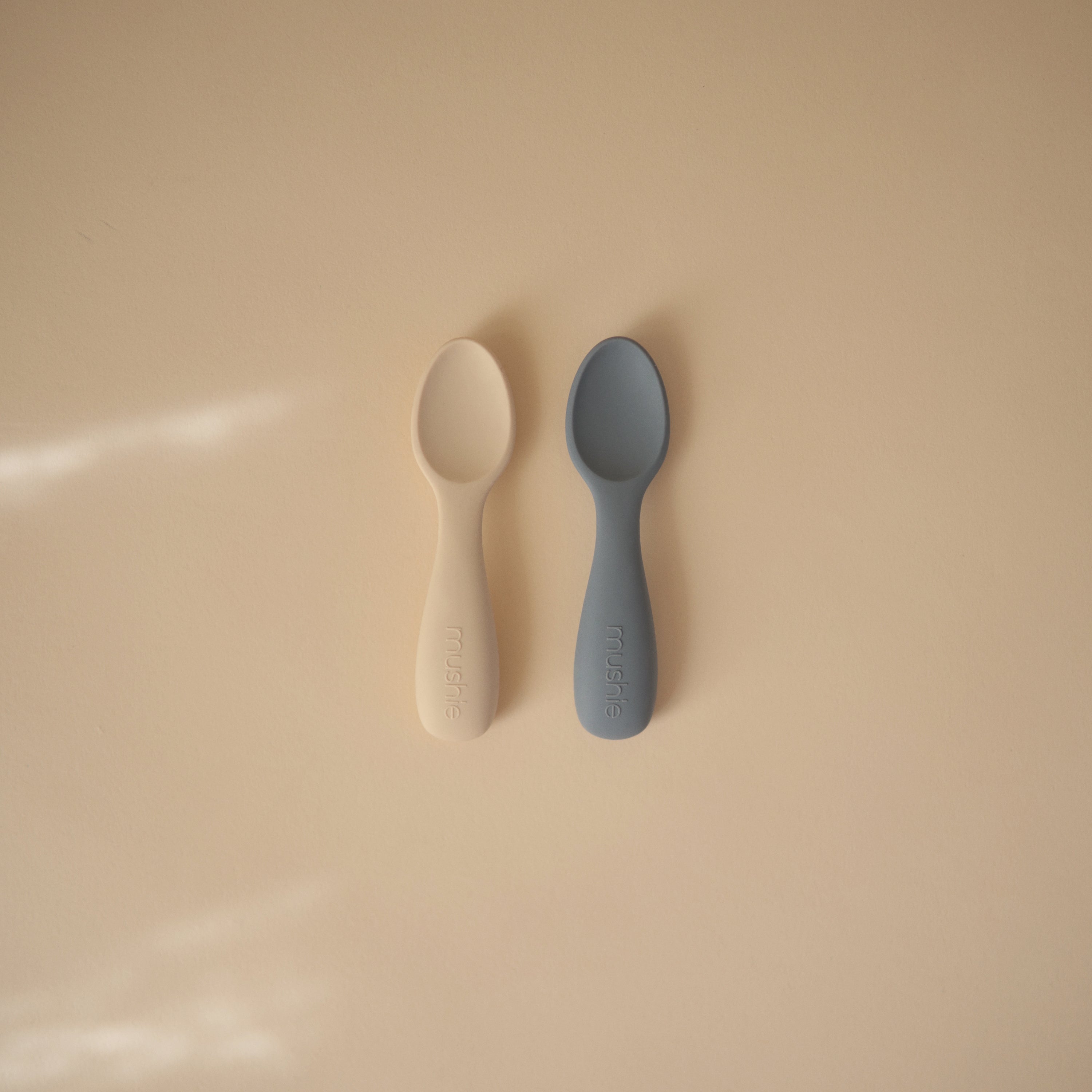 Silicone Toddler Starter Spoons 2-Pack silicone tableware Mushie   