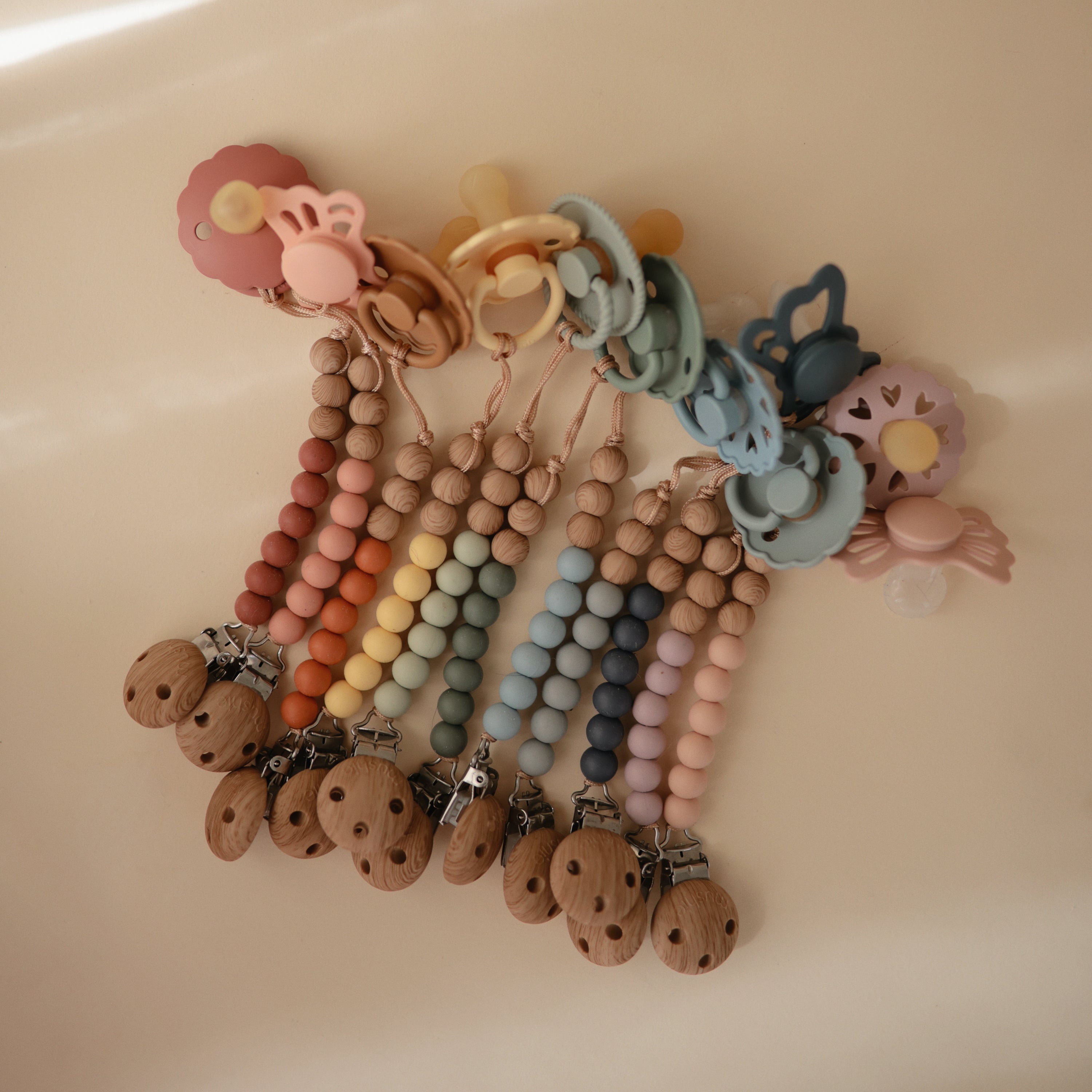 Silicone Pacifier Clip | Eva Pacifier Clip Mushie   