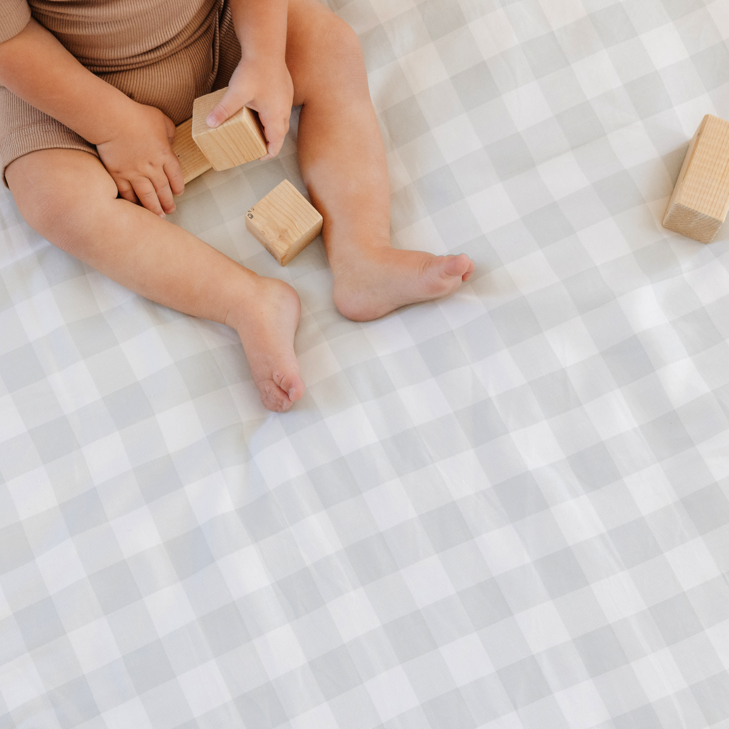 Organic Mini Crib Sheet - Gingham Playard Fitted Sheet Makemake Organics   