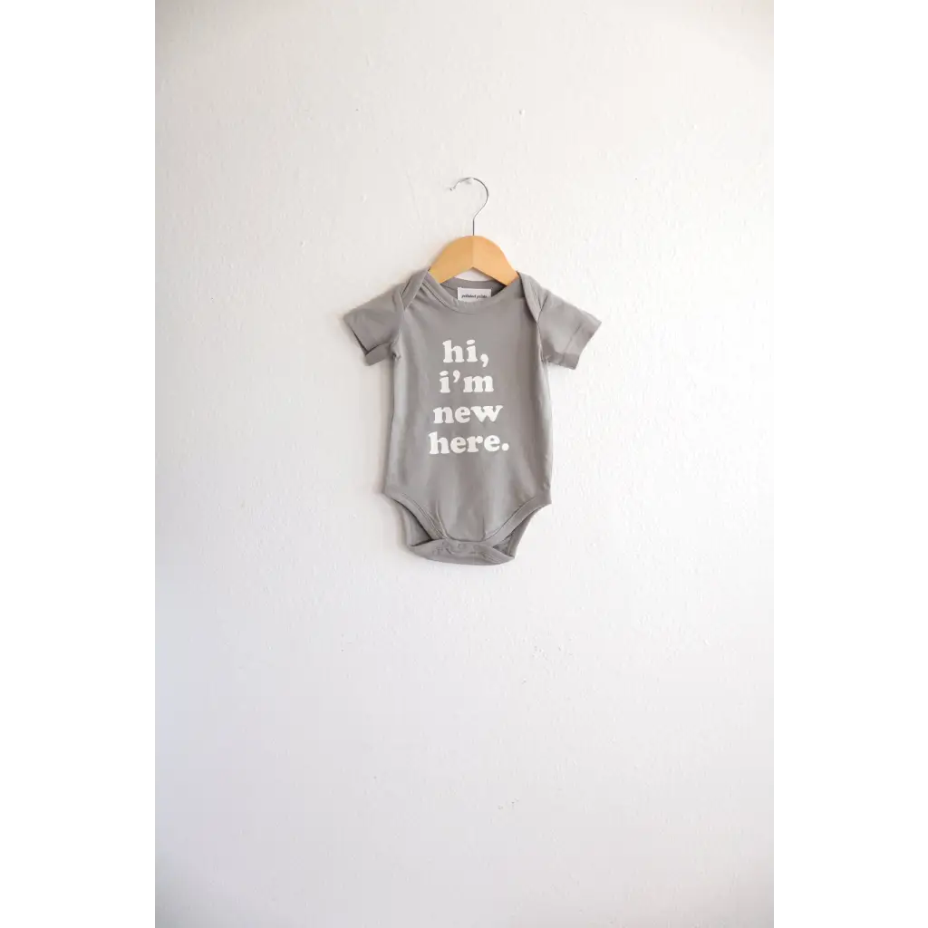 Hi, I'm New Here Baby Onesie in Moon Mist