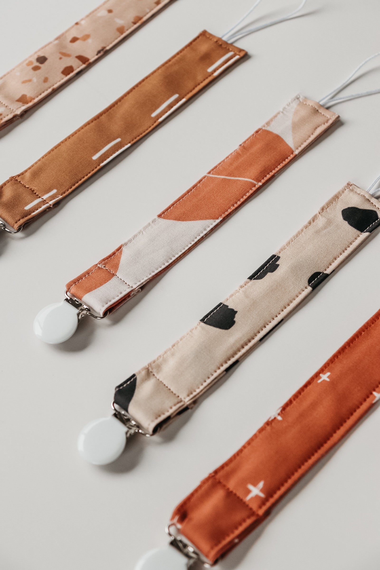 Sahara Pacifier Clip