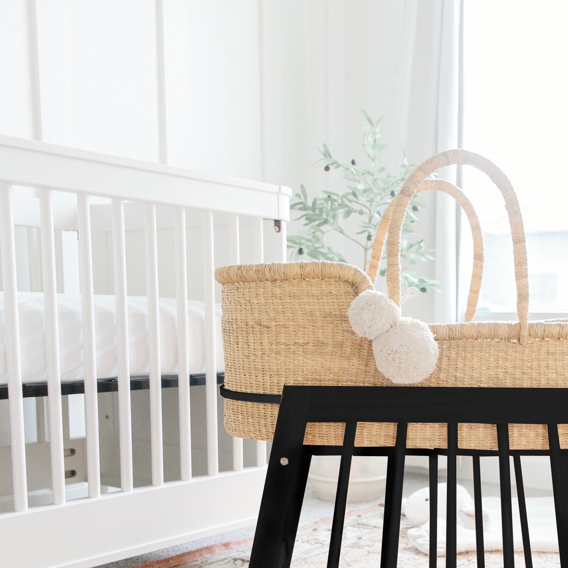 Modern Rocking<br> Moses Bassinet Stand<br>with brake<br>Black