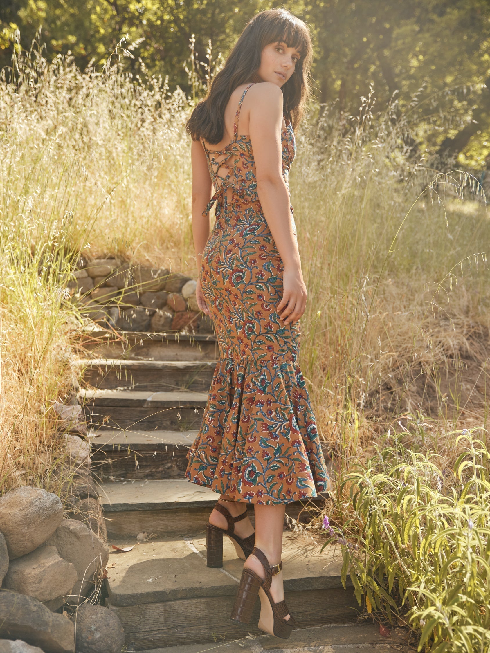 Patsy Fluted Pencil Skirt - Queen Blue/Mini Alabaster Floral print