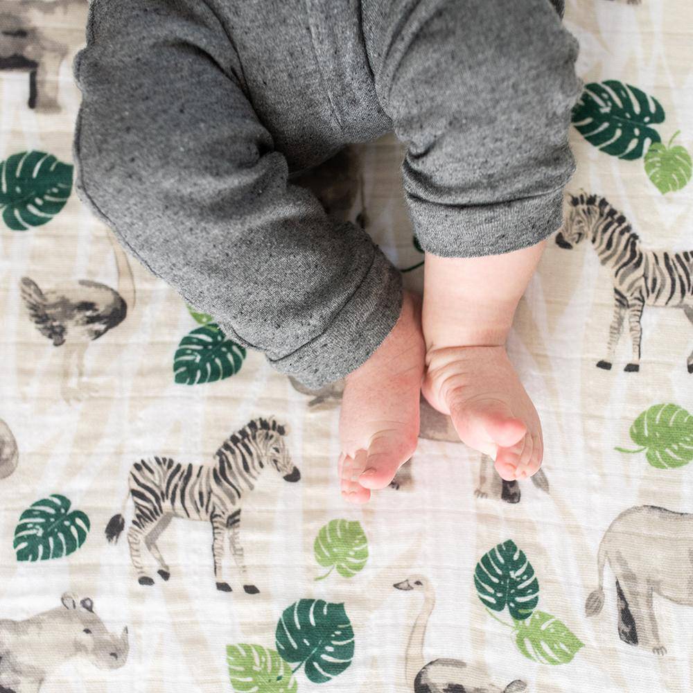 Jungle Classic Muslin Crib Sheet Crib Sheet Bebe au Lait   