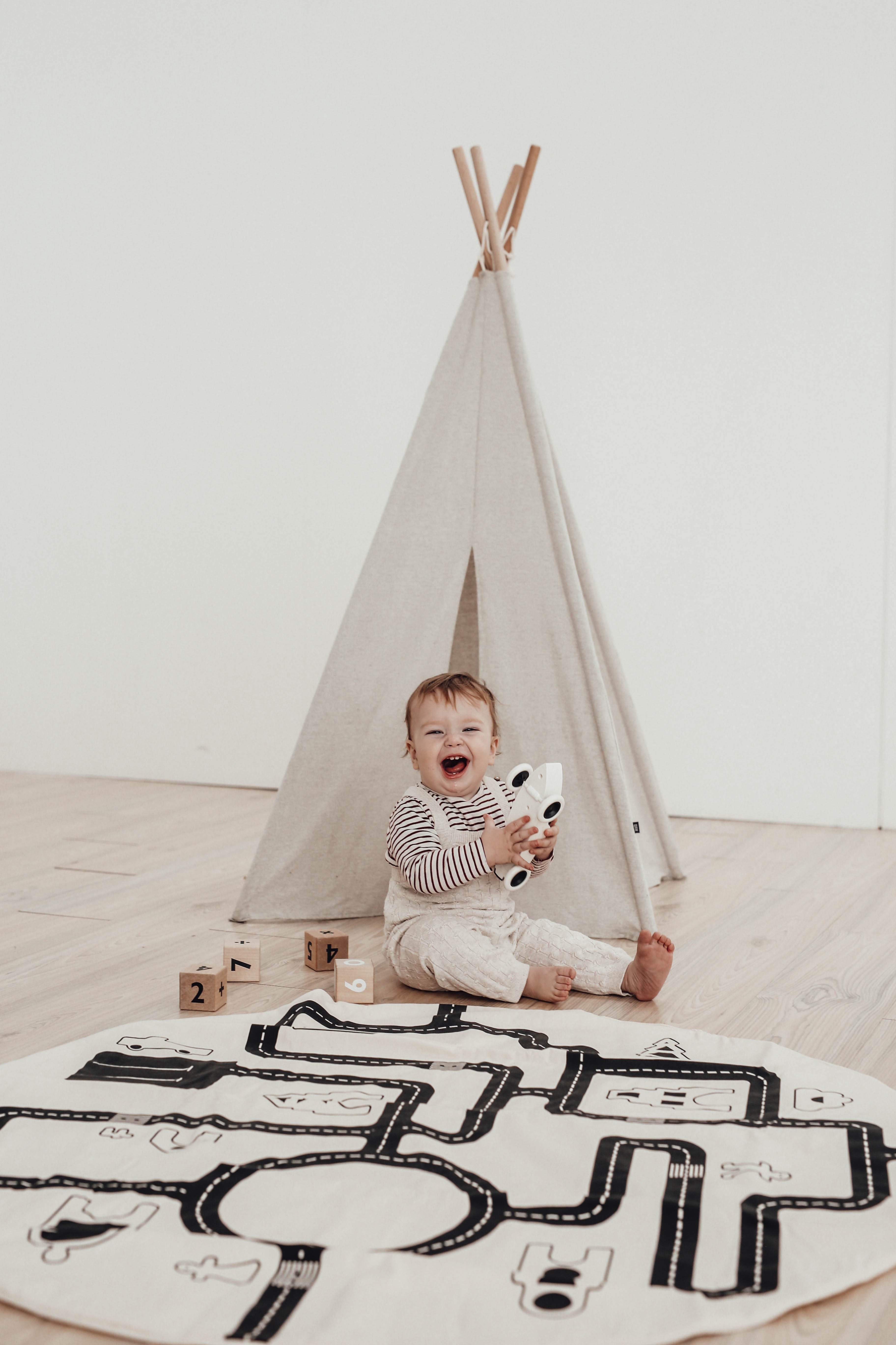 Small Teepee Tent - Neutral