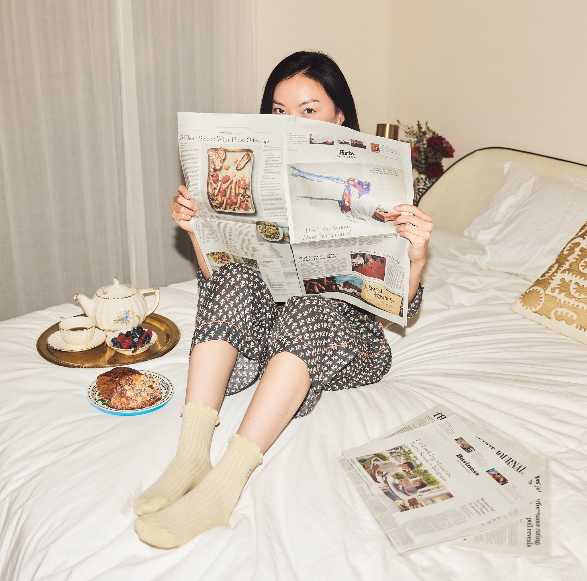 Love & Lurex Ruffled Socks - Golden Glow color with Lurex
