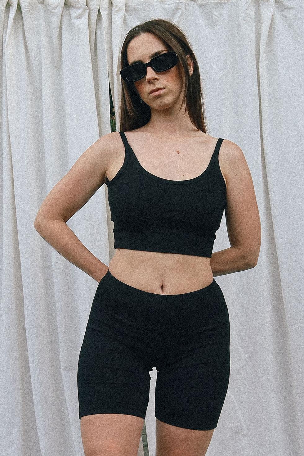 Cainan Tank - Black Rib