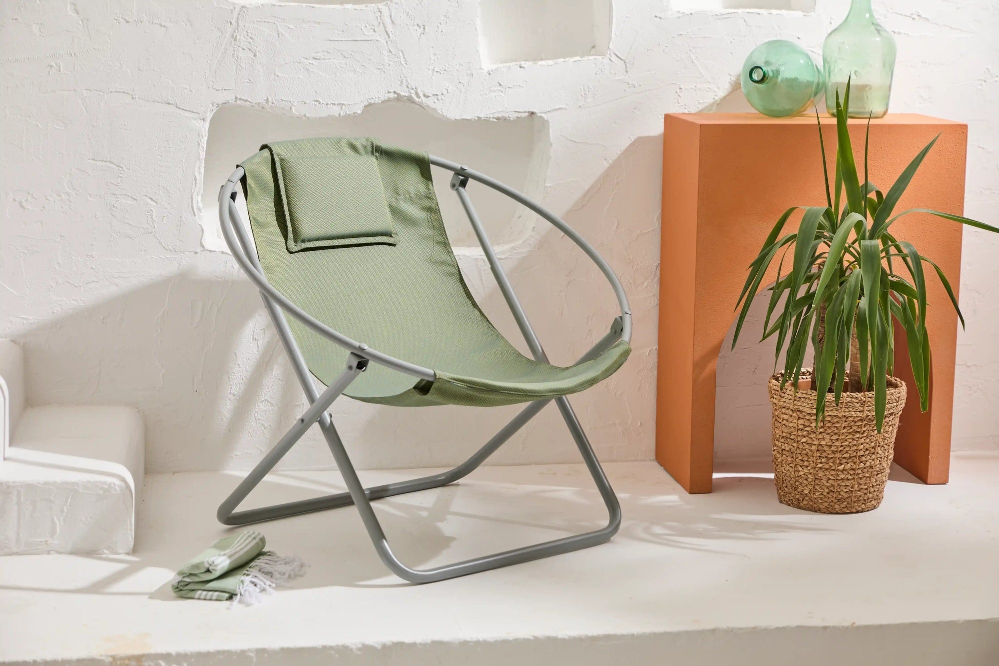 Lare Aurora Green Canvas Folding Chair Gray Metal Frame