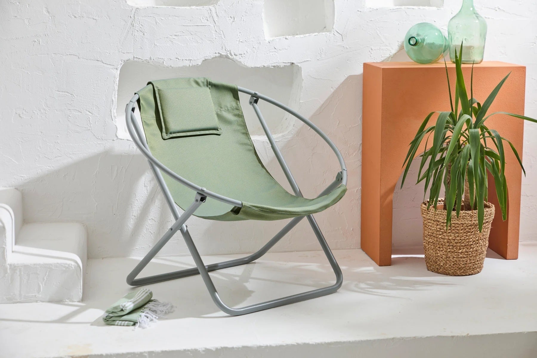 Lare Aurora Green Canvas Folding Chair Gray Metal Frame