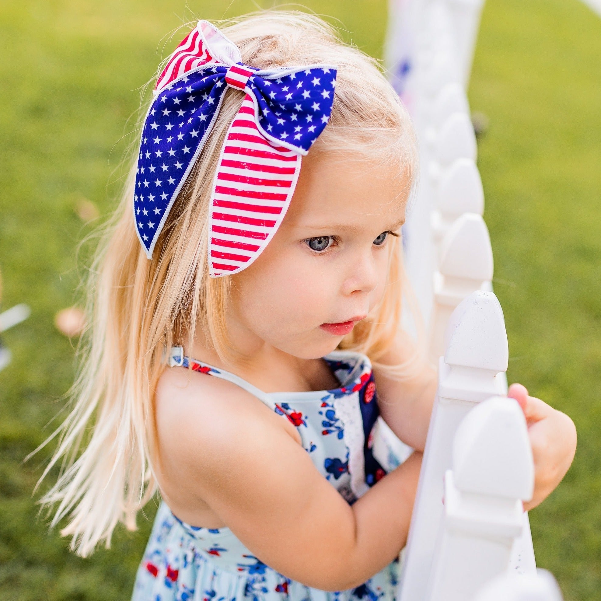 Patriotic Little Love Bug Bows