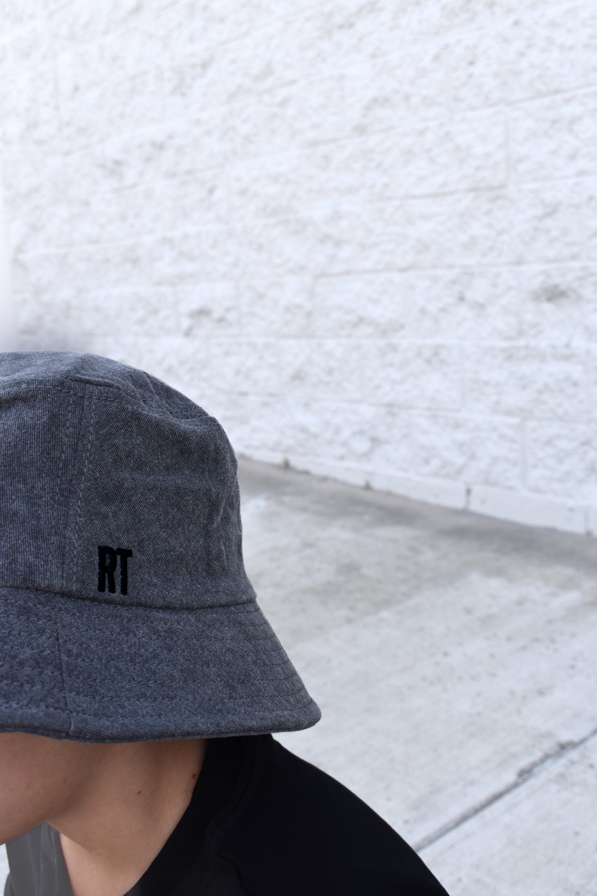 LITTLE LEGEND BUCKET HAT