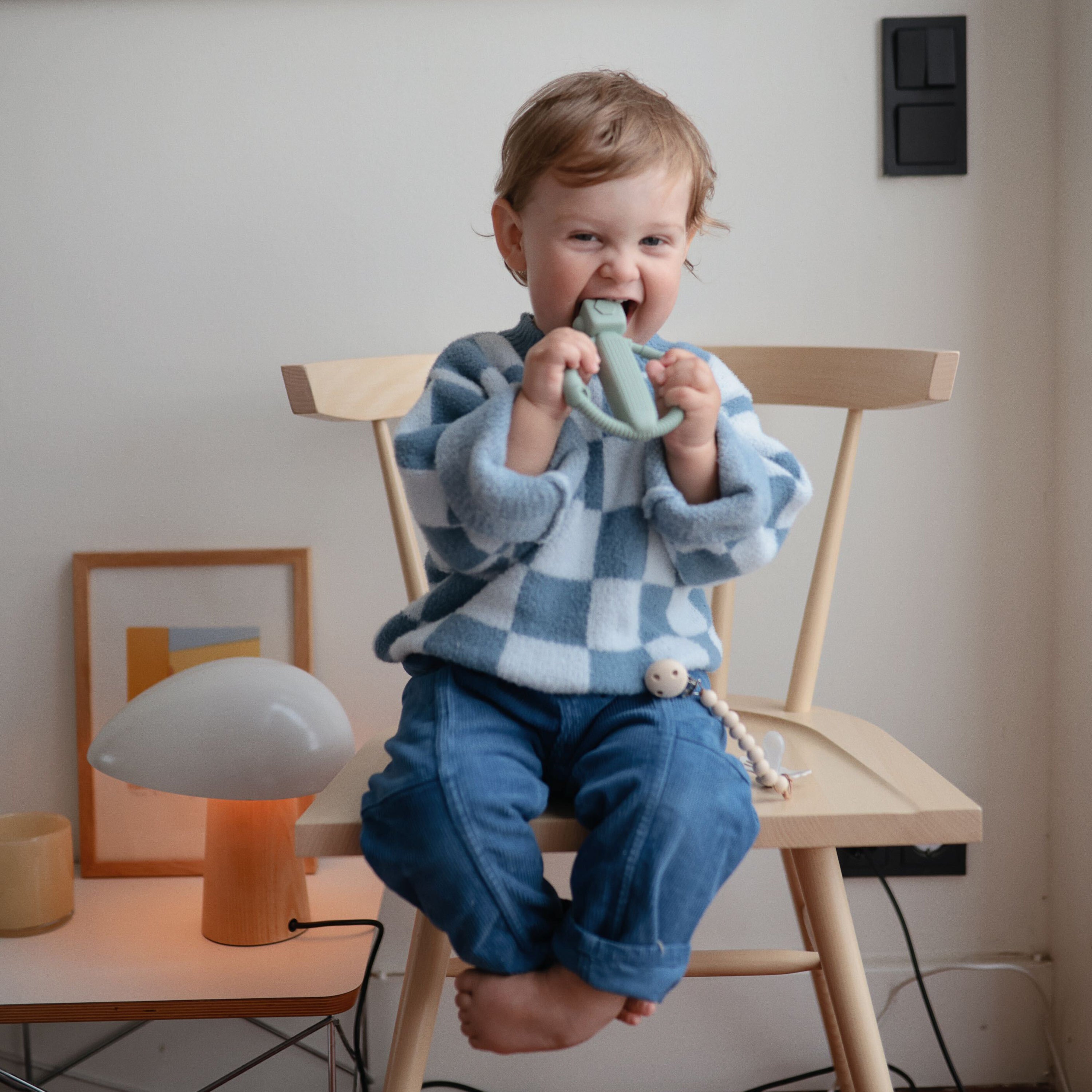 Robot Rattle Teether teether Mushie   