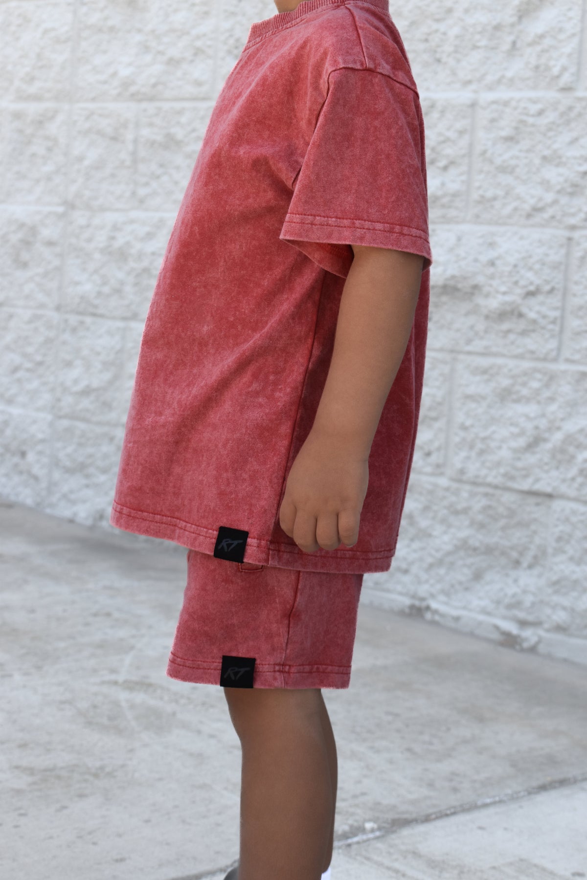 STONE WASH SHORTS - MUTED RED