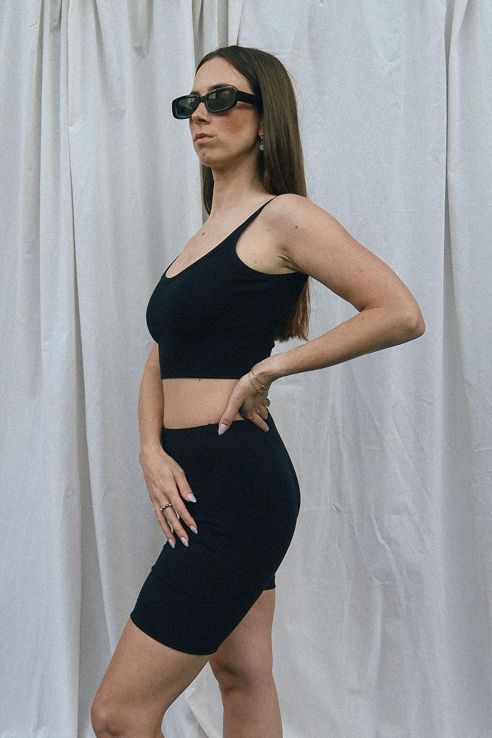 Cainan Tank - Black Rib