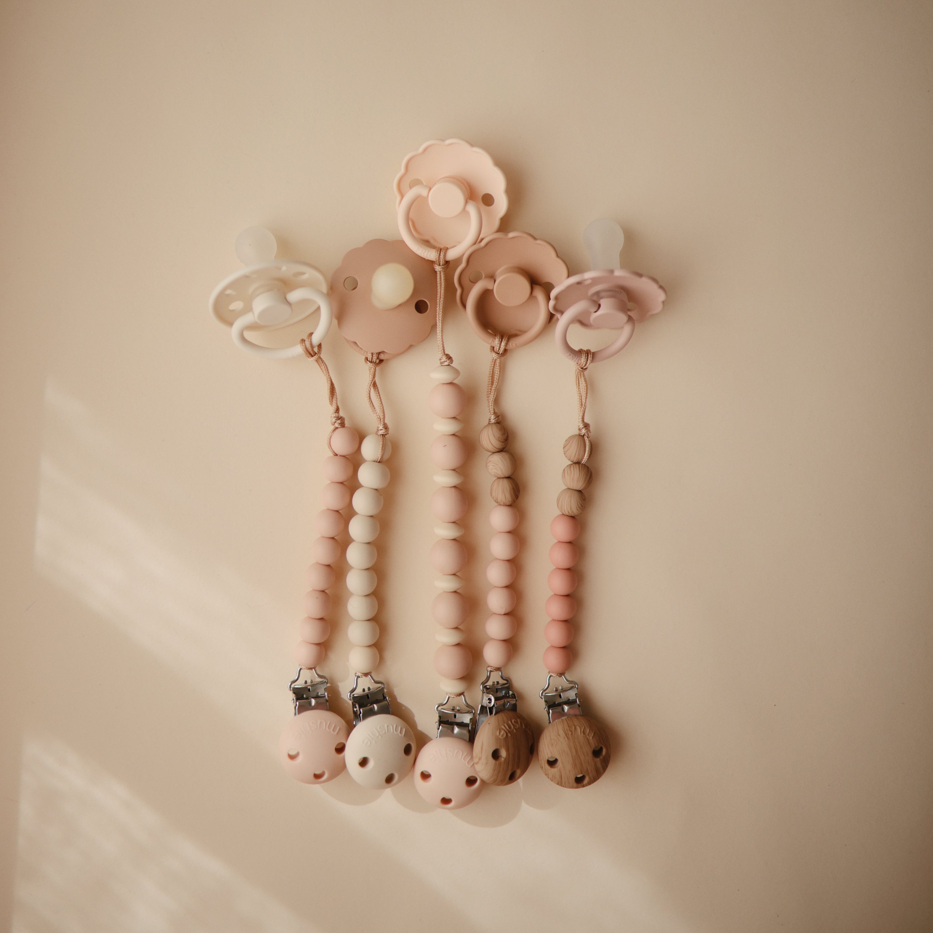 Silicone Pacifier Clip | Eva Pacifier Clip Mushie   