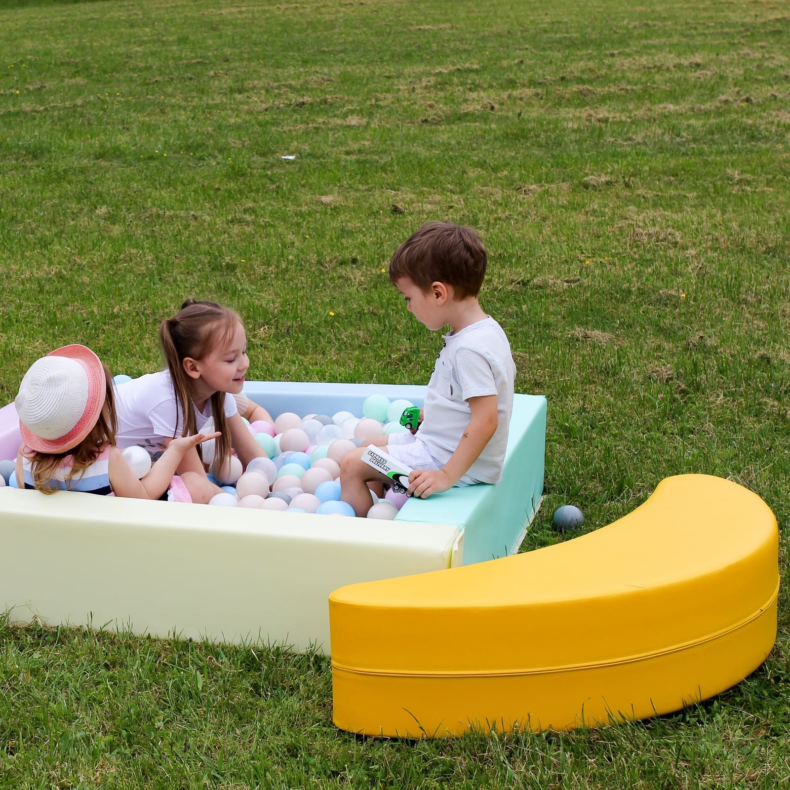 Soft Play Square Ball Pit - Ball Play Heaven