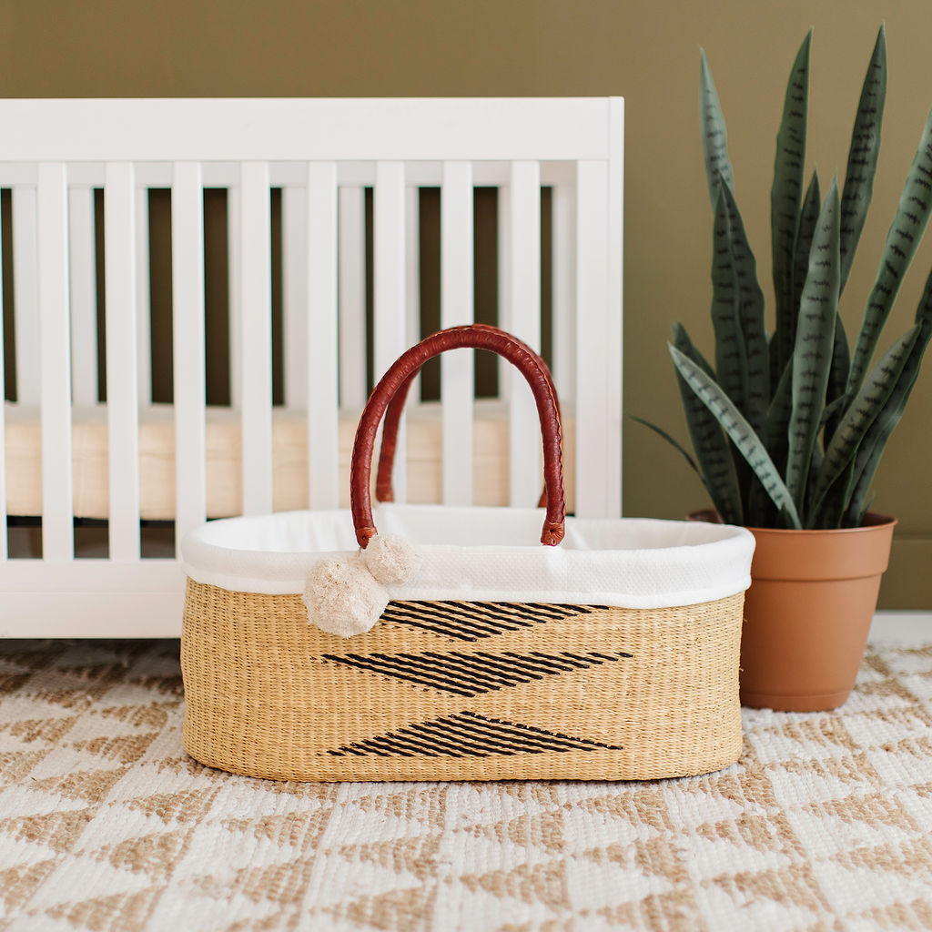 Oak<br>No Hood<br>African Moses Basket