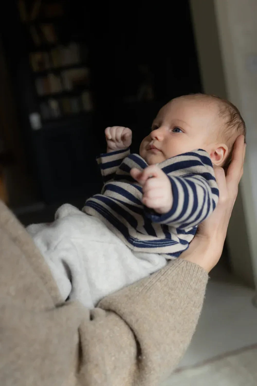 Soft striped newborn top - Grey navy