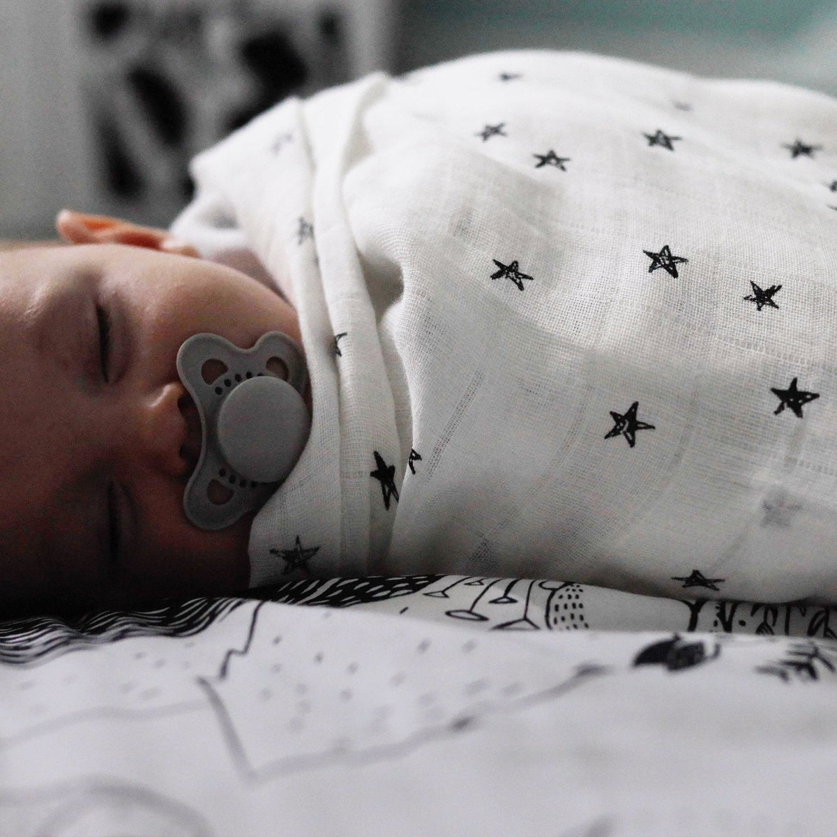 Newborn Baby Gift Set - Black + White